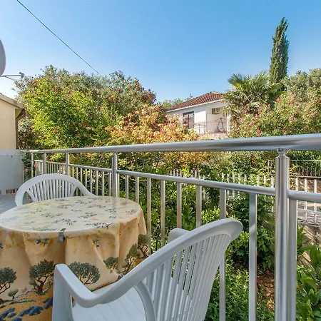 Osvit Apartment